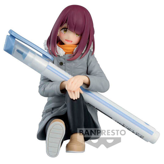 Figura de Ayano Toki de Laid-Back Camp sentada con abrigo gris - 5