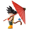Figura Ichibansho de Son Goku con parasol rojo y pájaro azul