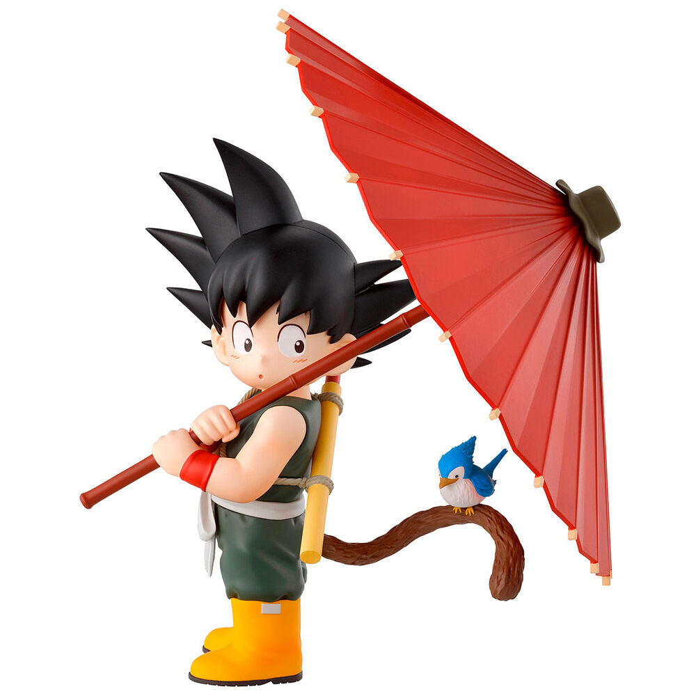 Figura Ichibansho de Son Goku con parasol rojo y pájaro azul