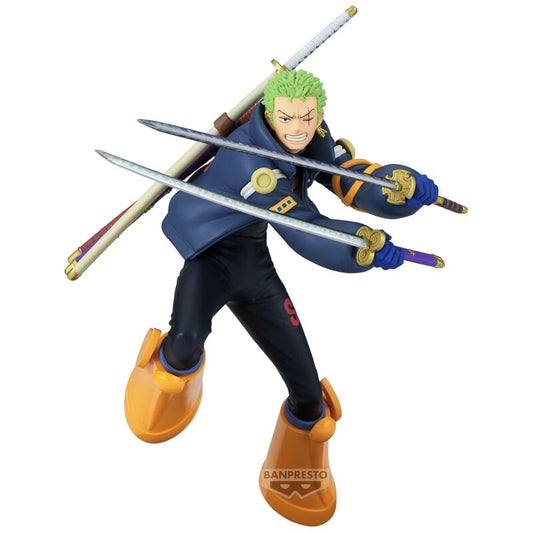 Figura de Roronoa Zoro de One Piece con tres espadas