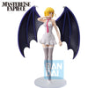 Figura Ichibansho de Stussy de One Piece con alas oscuras y vestido blanco