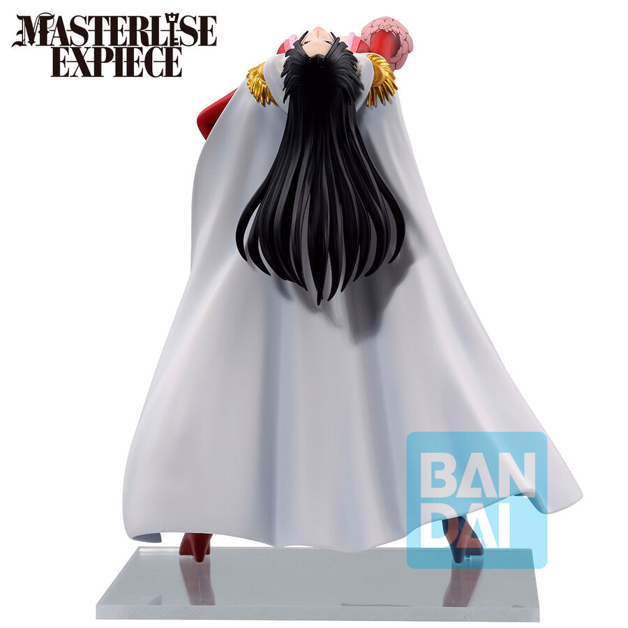 Figura de Boa Hancock de One Piece con atuendo rojo, capa oscura y detalles florales - 2