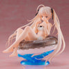 Figura TAITO de Sora Kasugano sentada en un flotador sobre una base azul