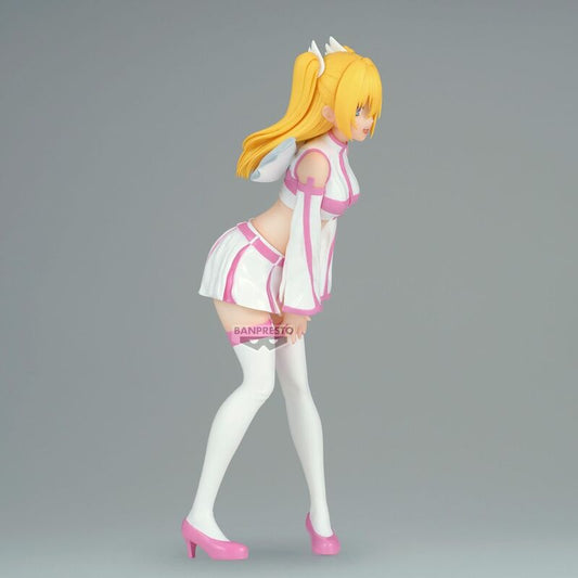 Figura de Liliel con alas blancas y traje rosa y blanco - 3