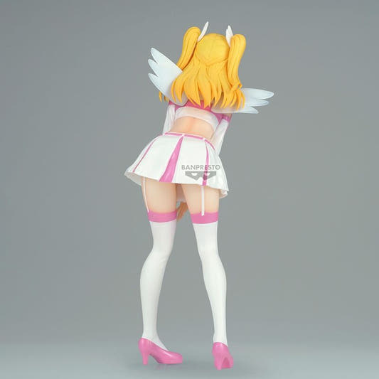 Figura de Liliel con alas blancas y traje rosa y blanco - 5