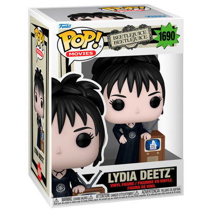 Figura Funko POP! de Lydia Deetz de Beetlejuice junto a un televisor