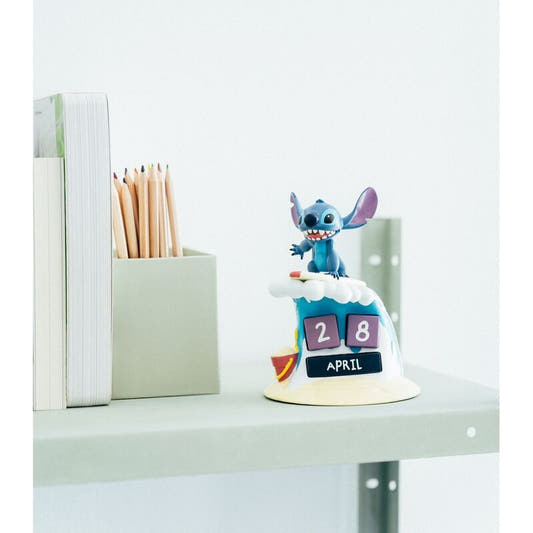 Calendario perpetuo 3D de Stitch Disney sobre una tabla de surf - 3