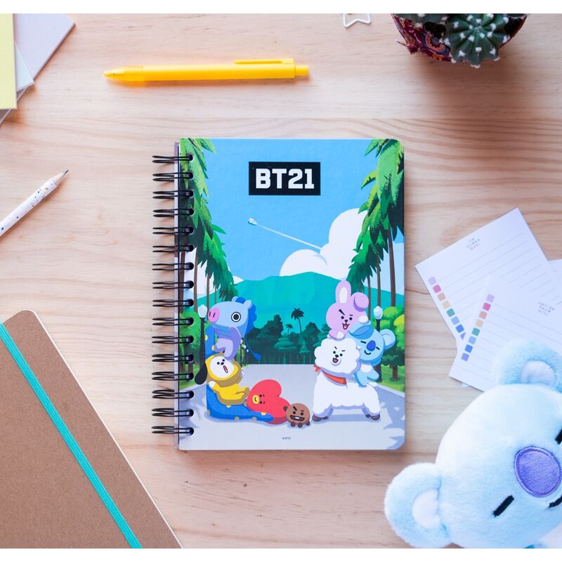 Cuaderno A5 BT21 ERIK con ilustración de personajes y banda elástica amarilla - 4