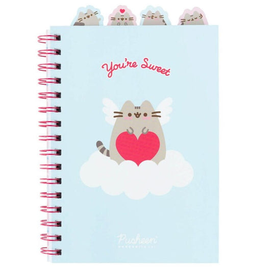 Cuaderno A5 Purrfect Love de Pusheen azul con corazón rojo