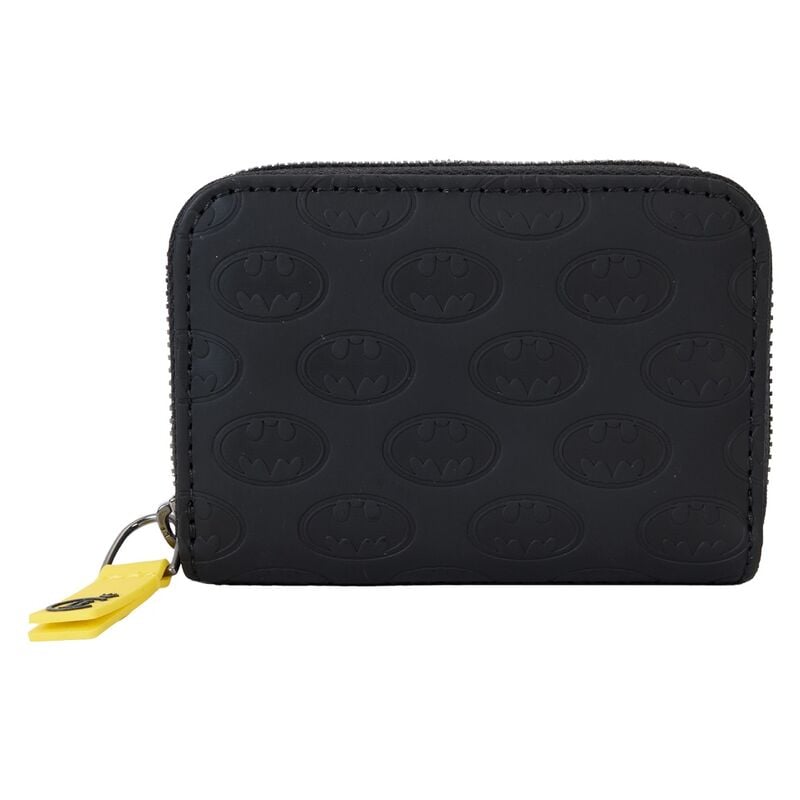 Cartera negra Loungefly de Batman con logos en relieve y tirador amarillo