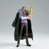 Figura de Crocodile de One Piece con garfio dorado
