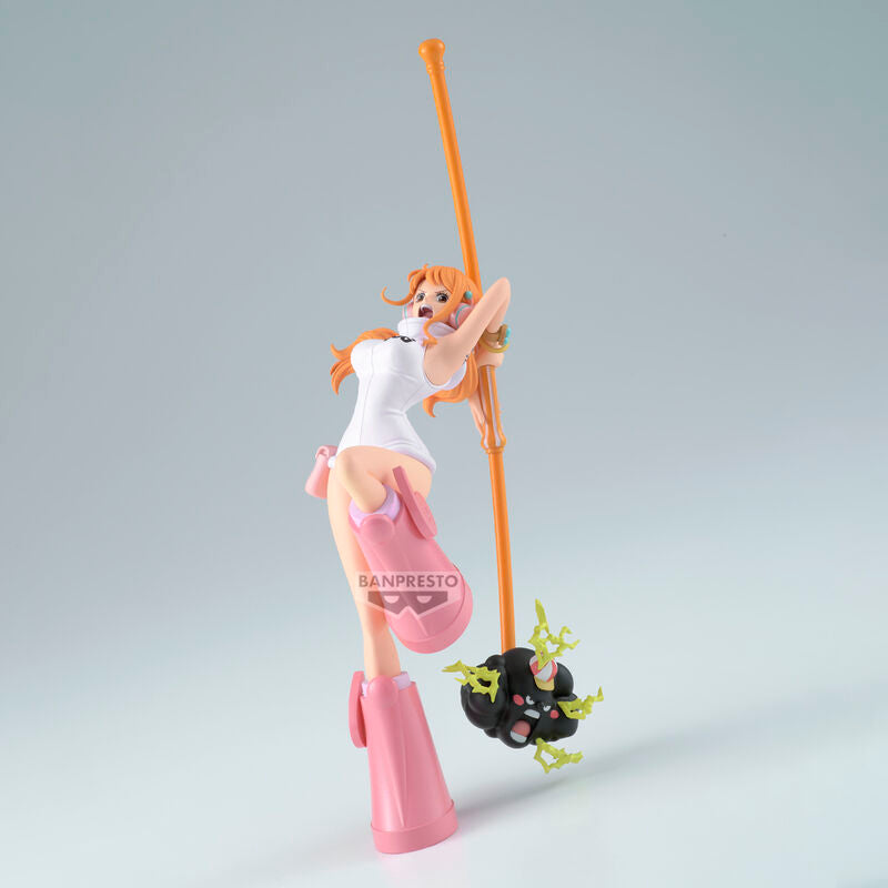 Figura de Nami de One Piece Battle Record con bastón naranja - 3
