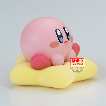 Figura Kirby A Break Time de BANPRESTO sobre un elemento amarillo - 3