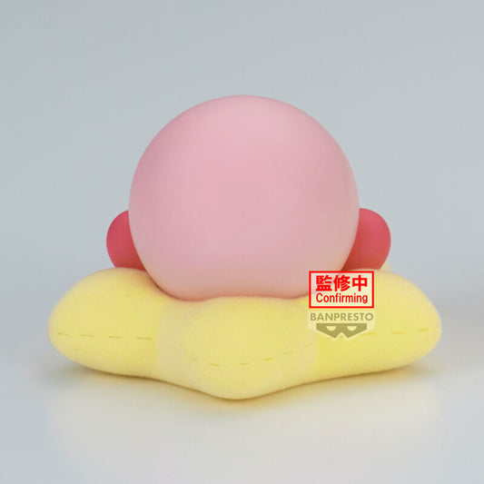 Figura Kirby A Break Time de BANPRESTO sobre un elemento amarillo - 5