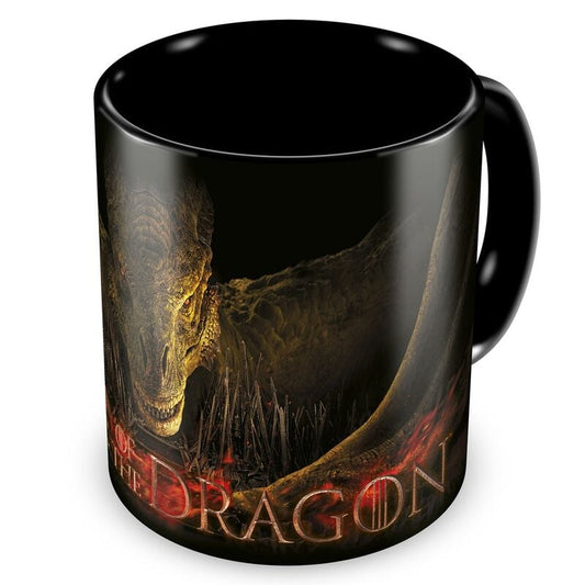 Taza termocrómica negra de La Casa del Dragón con imagen de dragón