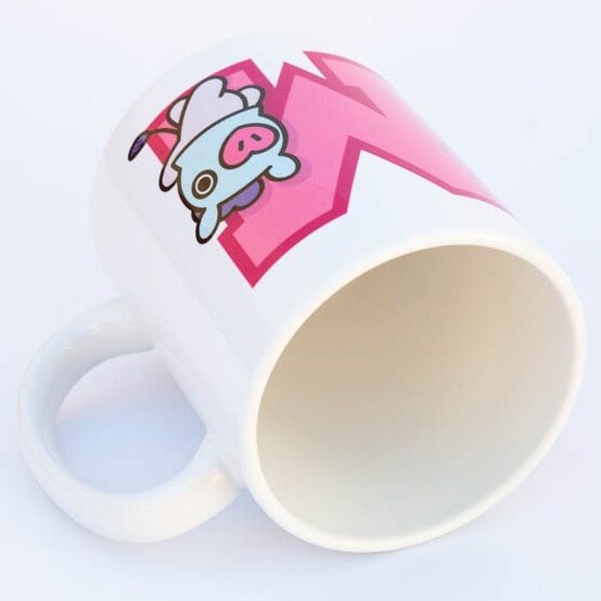 Taza blanca Mang BT21 de 330 ml con diseño rosa - 3