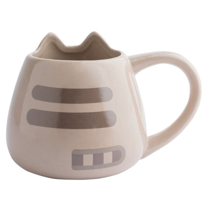 Taza 3D Pusheen color crema con corazones rojos - 3