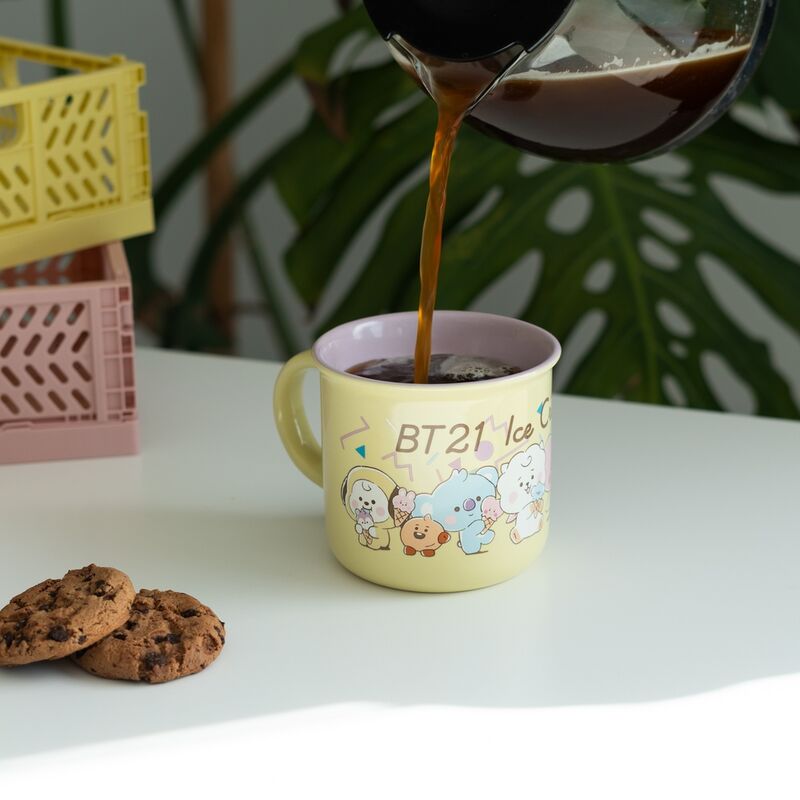 Taza BT21 Ice Cream amarilla con interior lila y personajes - 4