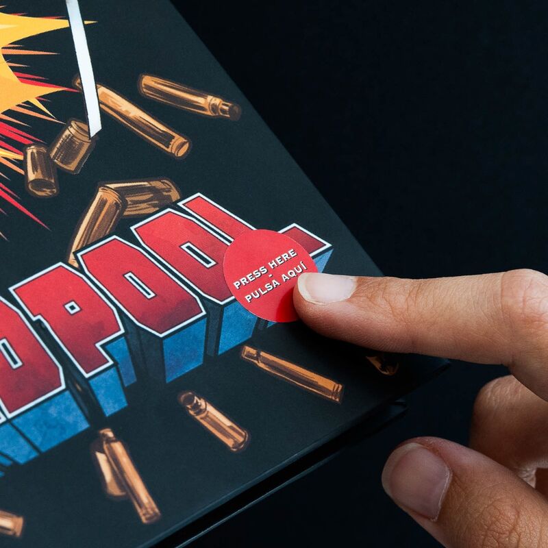 Cuaderno A5 Deadpool Marvel con portada iluminada por luz LED - 4
