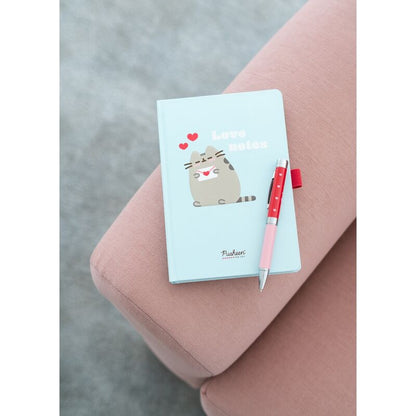 Cuaderno A5 Pusheen Purrfect Love azul con bolígrafo rosa - 5