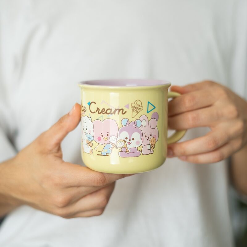 Taza BT21 Ice Cream amarilla con interior lila y personajes - 5