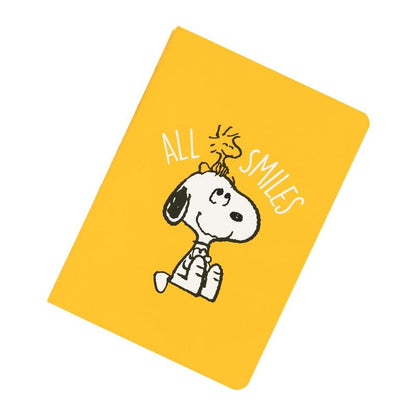 Cuaderno A6 Snoopy amarillo de la colección Lazy Days