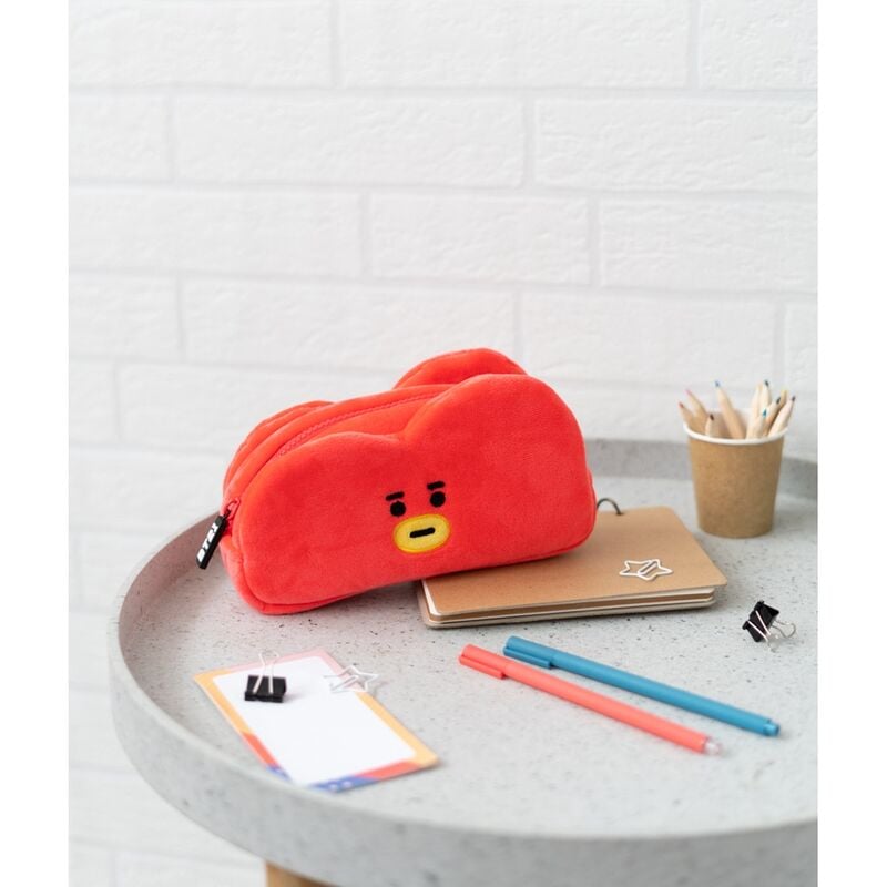 Portatodo rojo de felpa con diseño de Tata BT21 - 4