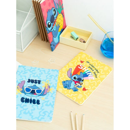 Set de tres cuadernos A5 de Stitch Disney con diseños tropicales - 3