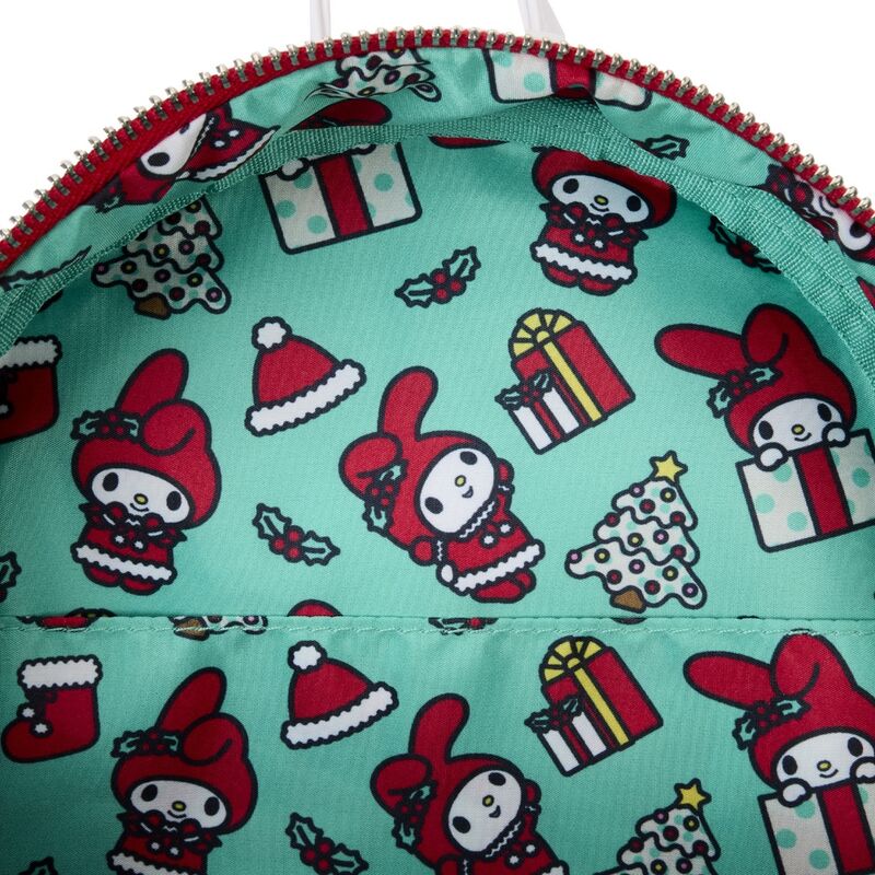 Mochila roja Winter My Melody de Loungefly con detalles de sherpa - 5
