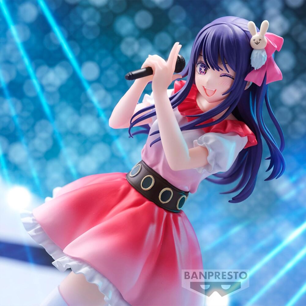 Figura de Ai de Oshi no Ko con vestido rosa y micrófono - 4