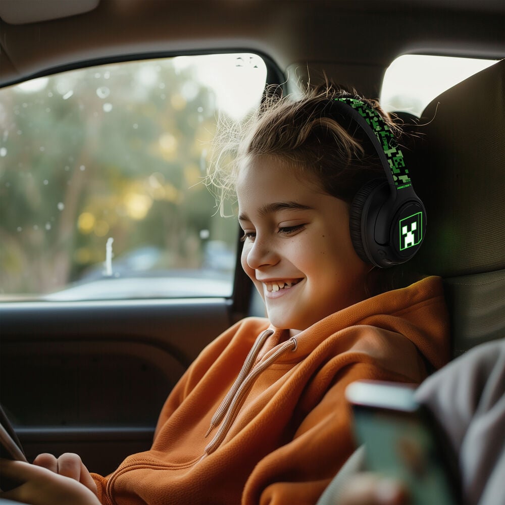 Auriculares inalámbricos Minecraft negros con detalles pixelados verdes y LED - 8