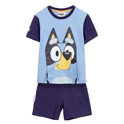 Conjunto infantil Bluey con camiseta azul y pantalón corto morado
