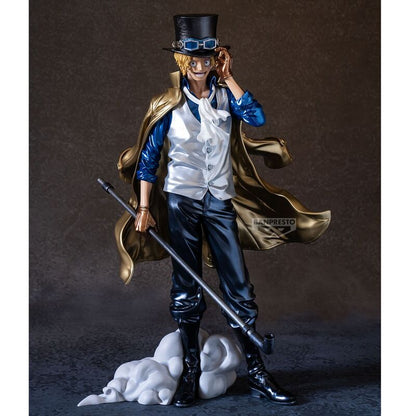 Figura de Sabo de One Piece The Metallic con capa dorada y tubo - 2