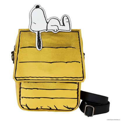 Bolso amarillo Loungefly de Snoopy sobre su caseta