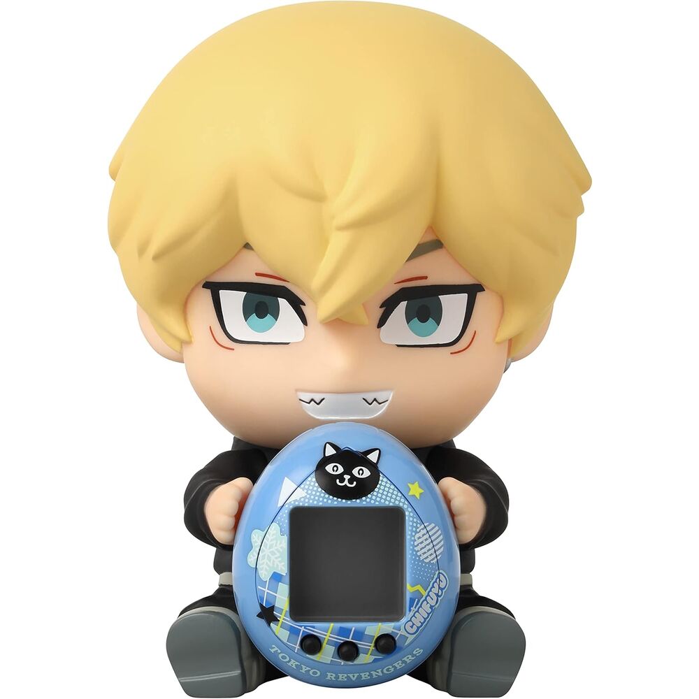Tamagotchi Hugmy Chifuyu con figura soporte de Tokyo Revengers