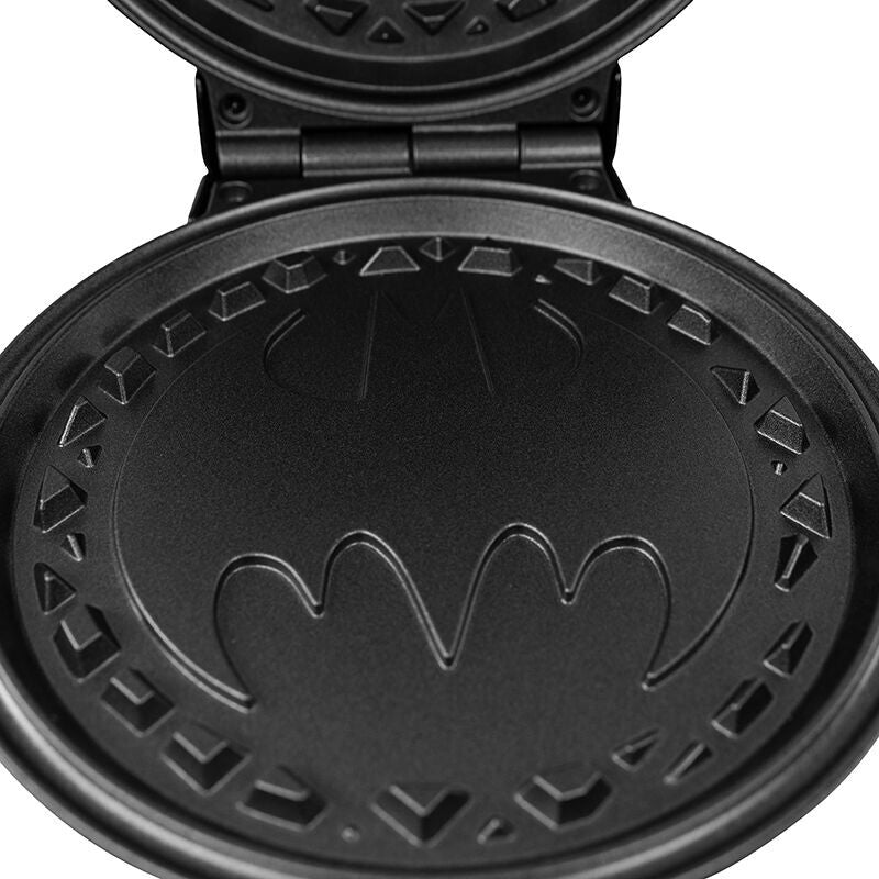 Máquina de gofres Batman negra con emblema amarillo de DC Comics - 3