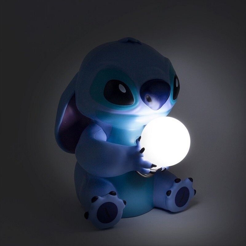 Lámpara de Stitch Disney sujetando una bombilla blanca - 3