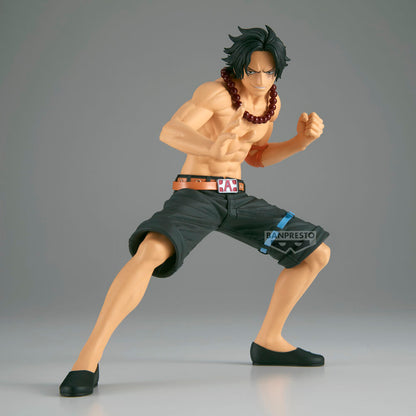 Figura de Portgas D. Ace de One Piece en pose de combate - 2