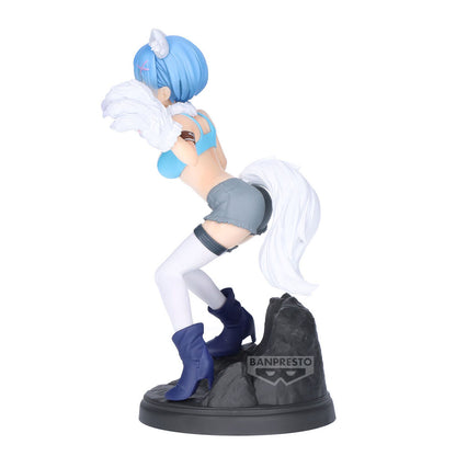Figura de Rem de Re:Zero con orejas y patas blancas sobre una base rocosa - 2