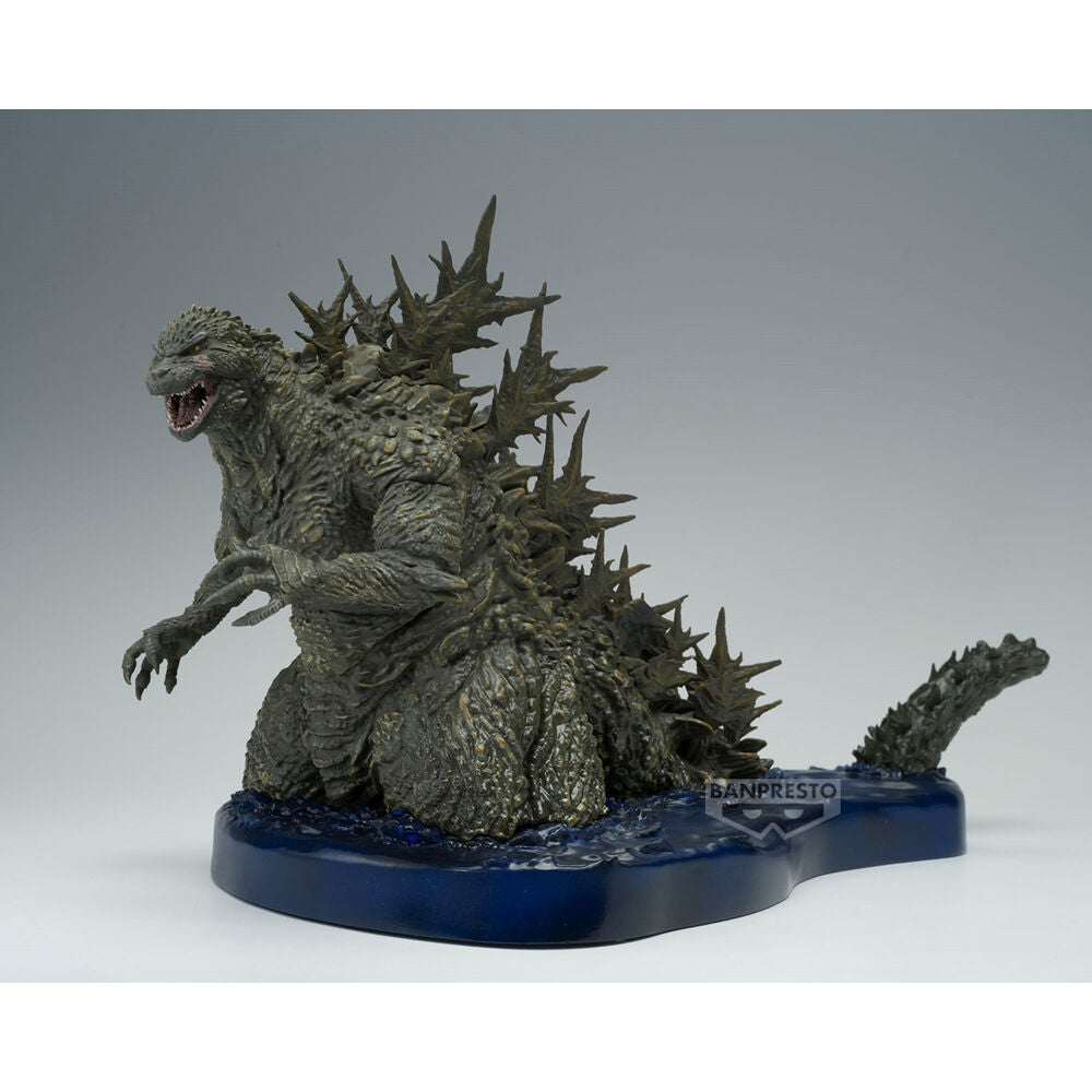 Figura de Godzilla Minus One de BANPRESTO sobre base azul oscuro - 4
