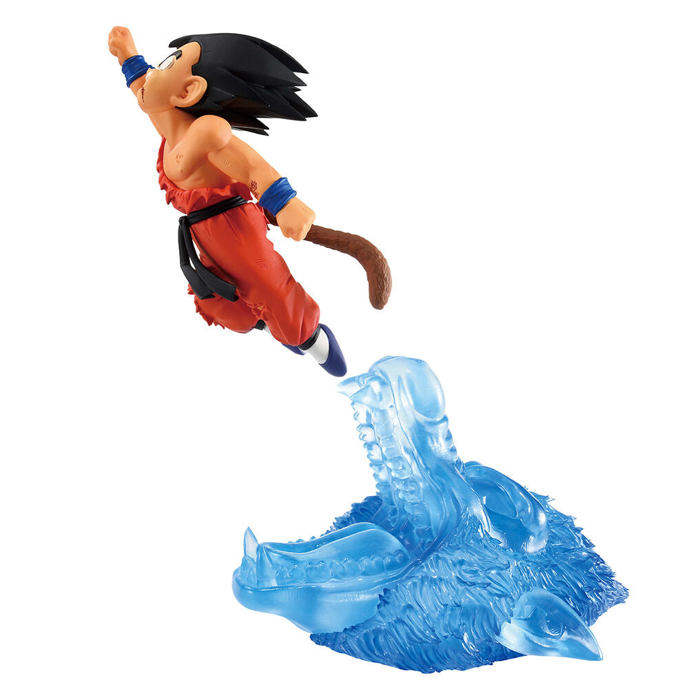 Figura Ichibansho de Son Goku volando sobre un efecto azul de dragón - 4