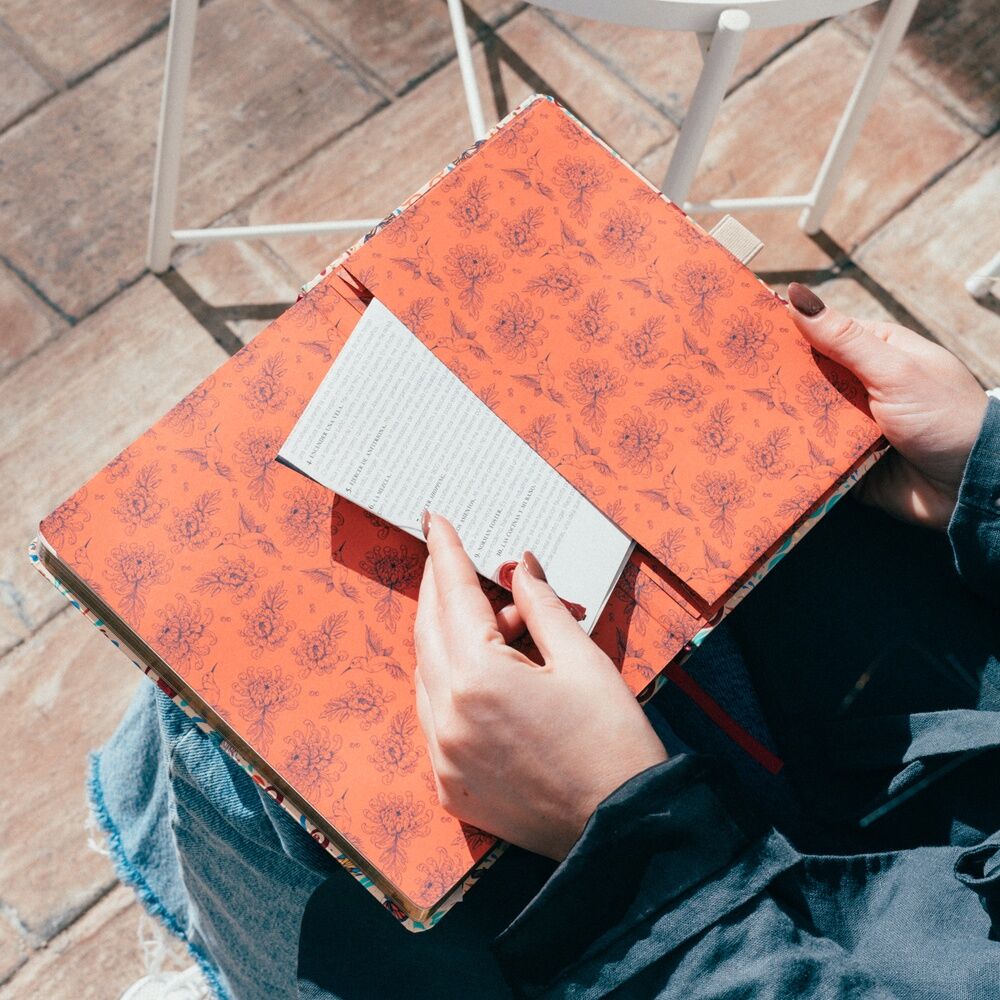 Set de cuaderno A5 y bolígrafo Frida Kahlo ERIK en caja de regalo - 8
