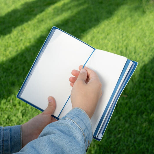 Cuaderno de viaje ERIK de El Principito con cierre elástico azul - 7