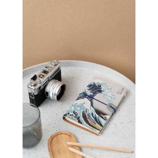 Cuaderno de viaje ERIK con diseño de La Gran Ola de Kanagawa de Hokusai - 5