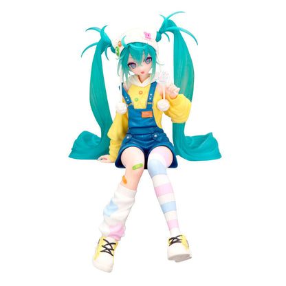 Figura Noodle Stopper de Hatsune Miku sentada con diseño Lollipop