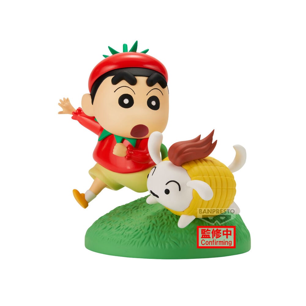 Figura de Shinnosuke con disfraz vegetal sobre una base verde