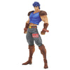 Figura Mometria de Jonathan Joestar con camiseta azul y pantalones grises