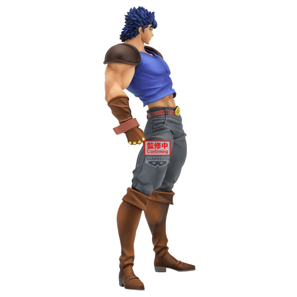 Figura Mometria de Jonathan Joestar con camiseta azul y pantalones grises - 2