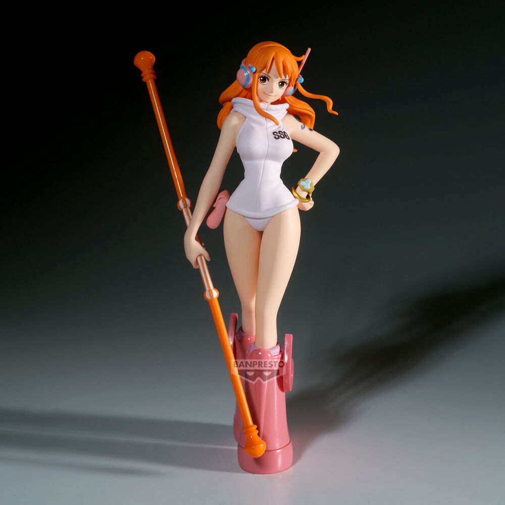 Figura de Nami de One Piece The Shukko con bastón naranja - 3
