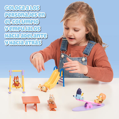 Playset Bluey de FAMOSA con figuras, columpio, tobogán y balancín - 8